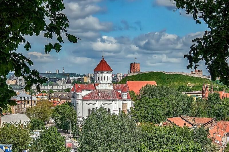 Pažintinė-teminė ekskursija kolektyvams– „Vilniaus globėjo beieškant“