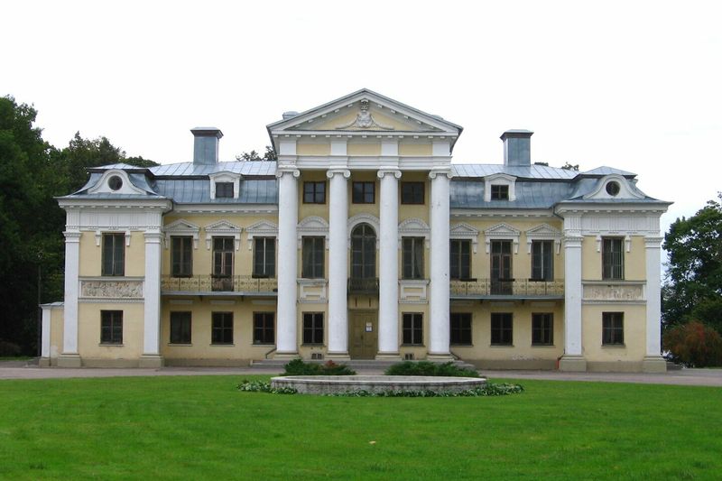 Savaitgalio degustacinė kelionė autobusu: Vilkaviškis - J.Basanavičiaus sodyba – Razavų blynų degustacija –rožių festivalis Paežerių dvare