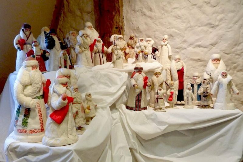 Patyriminė kelionė: Bistrampolio dvaras – Eglutės žaisliukų muziejus – Porceliano ekspozicija