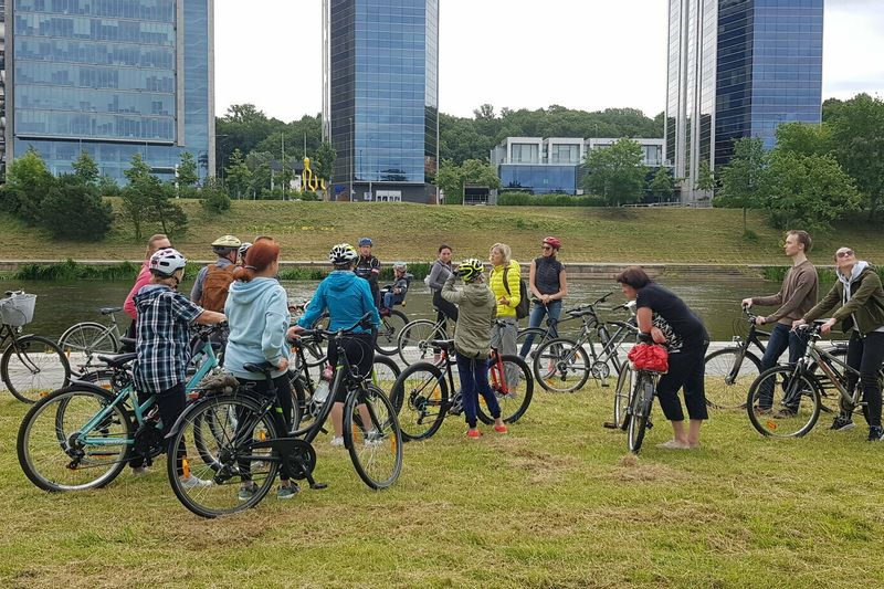 Pažintinė ekskursija kolektyvams su dviračiais: Žvėryno vasarnamių kultūra šiuolaikinio miesto apsuptyje