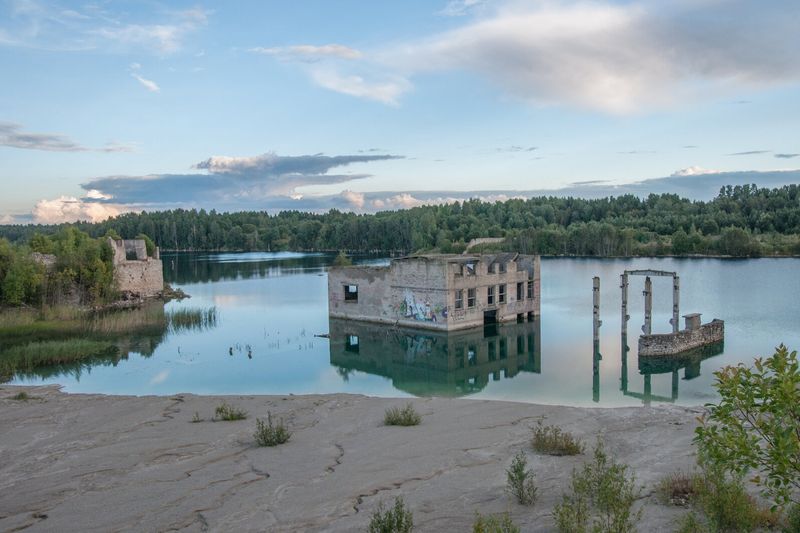 Talinas – plaukimas į Helsinkį – Pernu