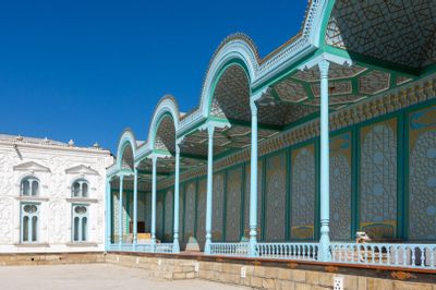 Egzotiška pažintis su Uzbekistanu: Sitorai Mokhi Chosa rūmai Bucharoje