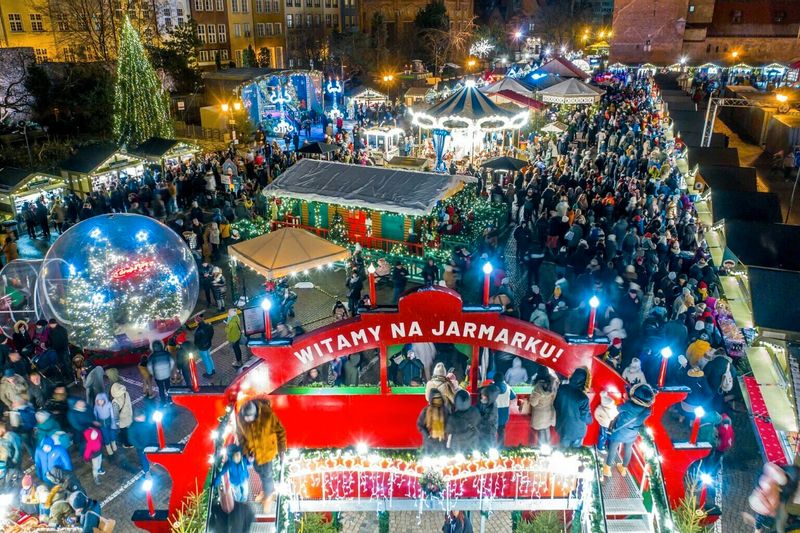 Kalėdinės mugės Gdanske - Stiklinio Kalėdų žaisliuko gamyba –Sopotas – Malborko pilis – 3d/2n