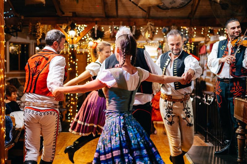 Vroclavas – Kutna Hora – Praha – Čekiška vakaronė su folkloru ir tradiciniu maistu (4d./3n.)